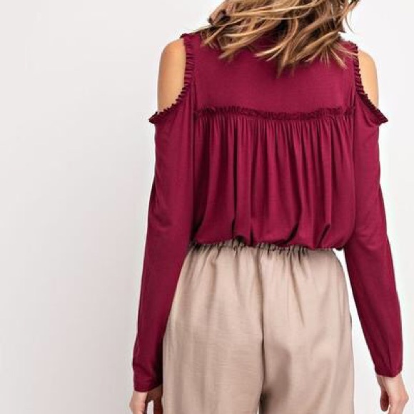 Cold Shoulder Loose Fit Top - Picture 6 of 7
